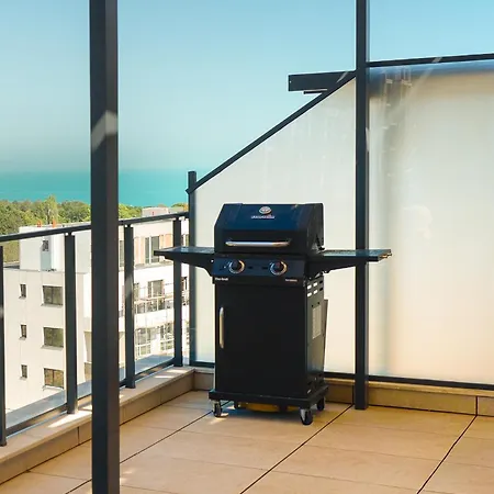 Апартамент Complex Bella With Free Parking,jacuzzi,bbq