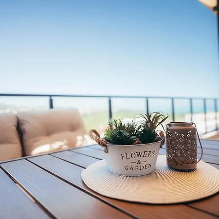 Complex Bella With Free Parking,jacuzzi,bbq Апартамент *