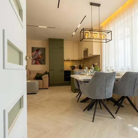 Апартамент Complex Bella With Free Parking,jacuzzi,bbq Варна