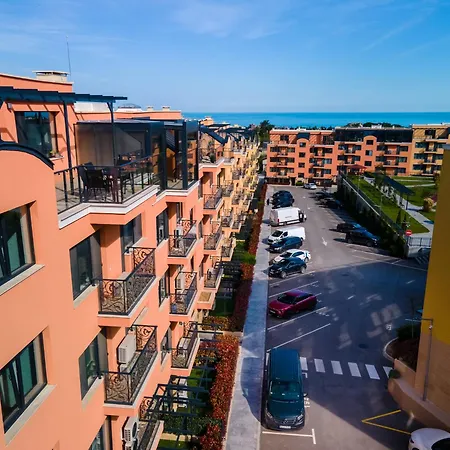 Complex Bella With Free Parking,jacuzzi,bbq Апартаменты *