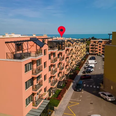 Complex Bella With Free Parking,jacuzzi,bbq