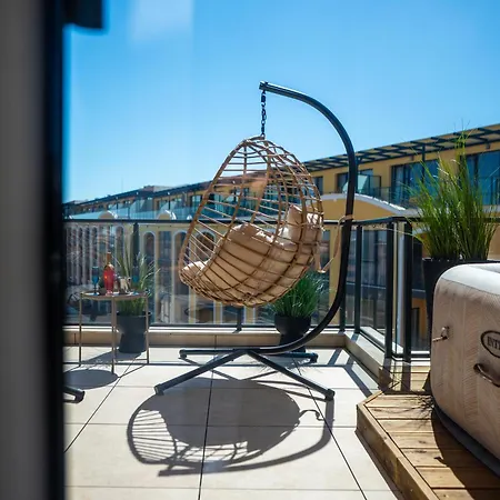 Complex Bella With Free Parking,jacuzzi,bbq Апартамент Варна