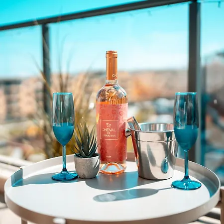 Апартамент Complex Bella With Free Parking,jacuzzi,bbq Варна