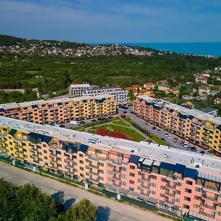 Complex Bella With Free Parking,jacuzzi,bbq Апартамент *