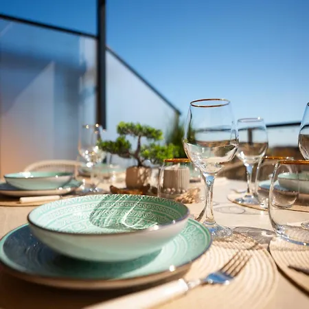 Complex Bella With Free Parking,jacuzzi,bbq Апартамент