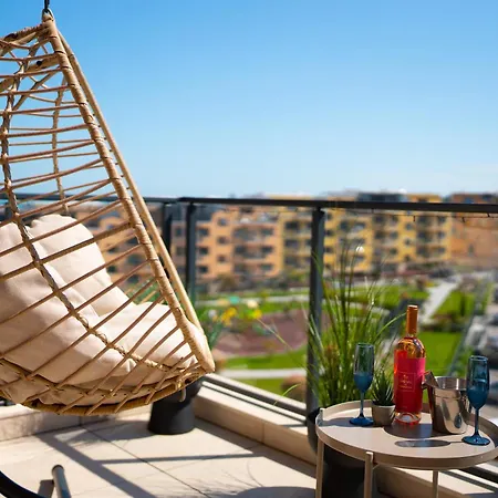 Complex Bella With Free Parking,jacuzzi,bbq