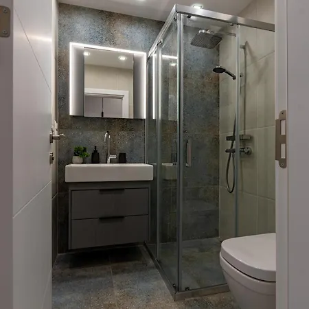 Complex Bella With Free Parking,jacuzzi,bbq Апартамент